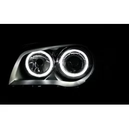 Faros delanteros con óptica de xenón del BMW Serie 1