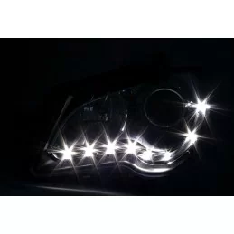 VW Touran Fari anteriori a LED