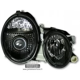 Black front lights the Mercedes CLK W208