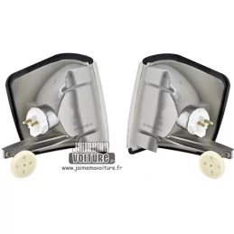 Pair of turn signals the Mercedes C-Class W201 Benz 190 E White