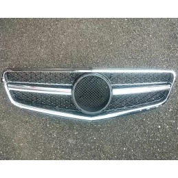 Mercedes C-class AMG C63 grille