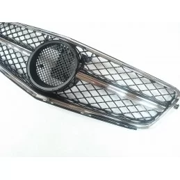 Mercedes C-class AMG C63 grille