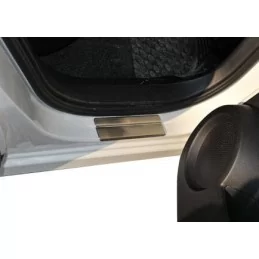 Nissan QASHQAI 2 door threshold