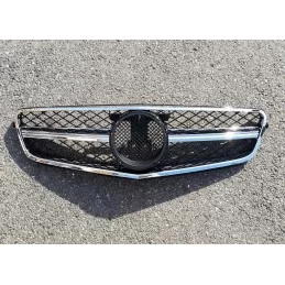 Mercedes C-class AMG C63 grille