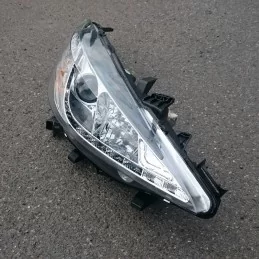 Devil eyes Peugeot 207 headlights