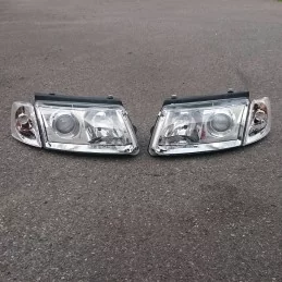 VW Passat främre strålkastare