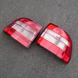 Porsche Cayenne fires back leds red white