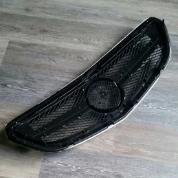 Mercedes E Klasse 1 grille