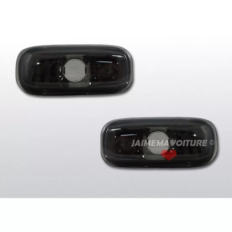 Par svarta Audi repeaters