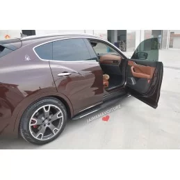 Correr lateral del pie Maserati Levante