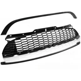 Black varnished grille in the John Cooper Works style