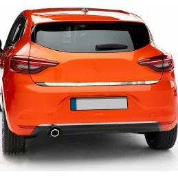 Adición de matrícula trasera cromada Renault Clio 5