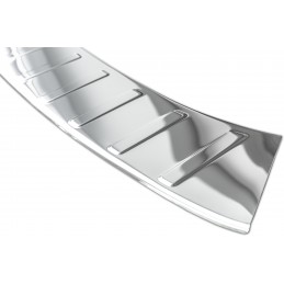 Brushed aluminum loading threshold for Nissan Juke 2014+