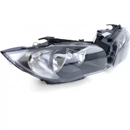 BMW series 1 E87 - black front headlights