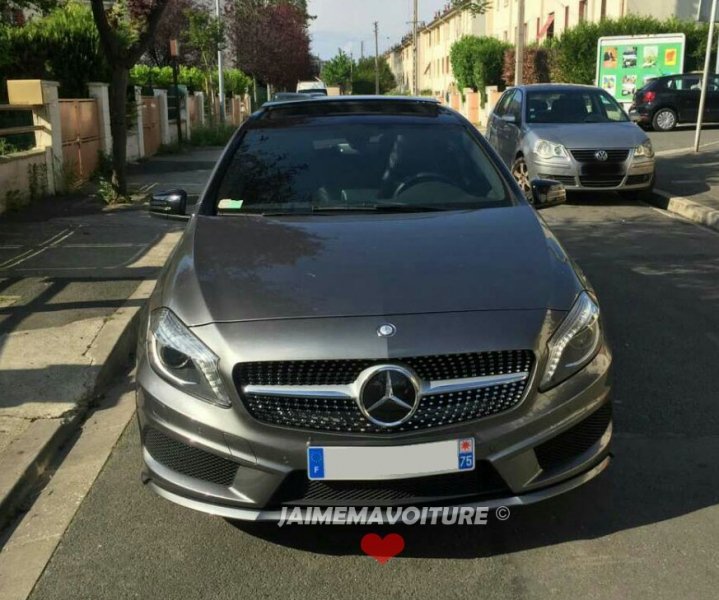 Calandre diamant Mercedes classe A - Grise