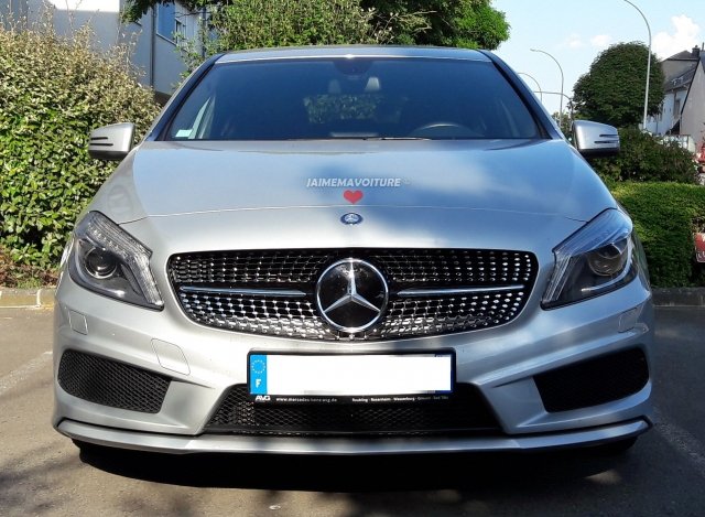 Calandre diamant Mercedes classe A - Noire chrome 3